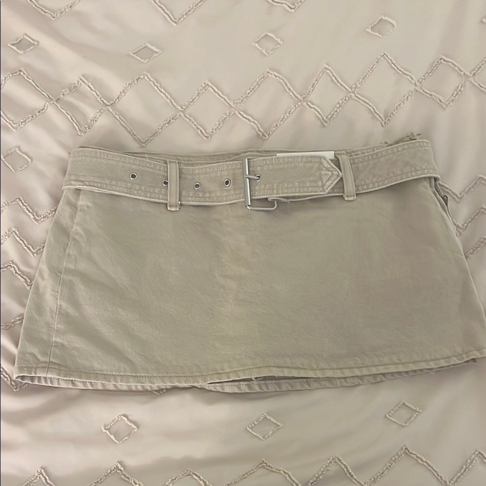 Abercrombie & Fitch Low Rise Belted Micro Mini Skirt Skort